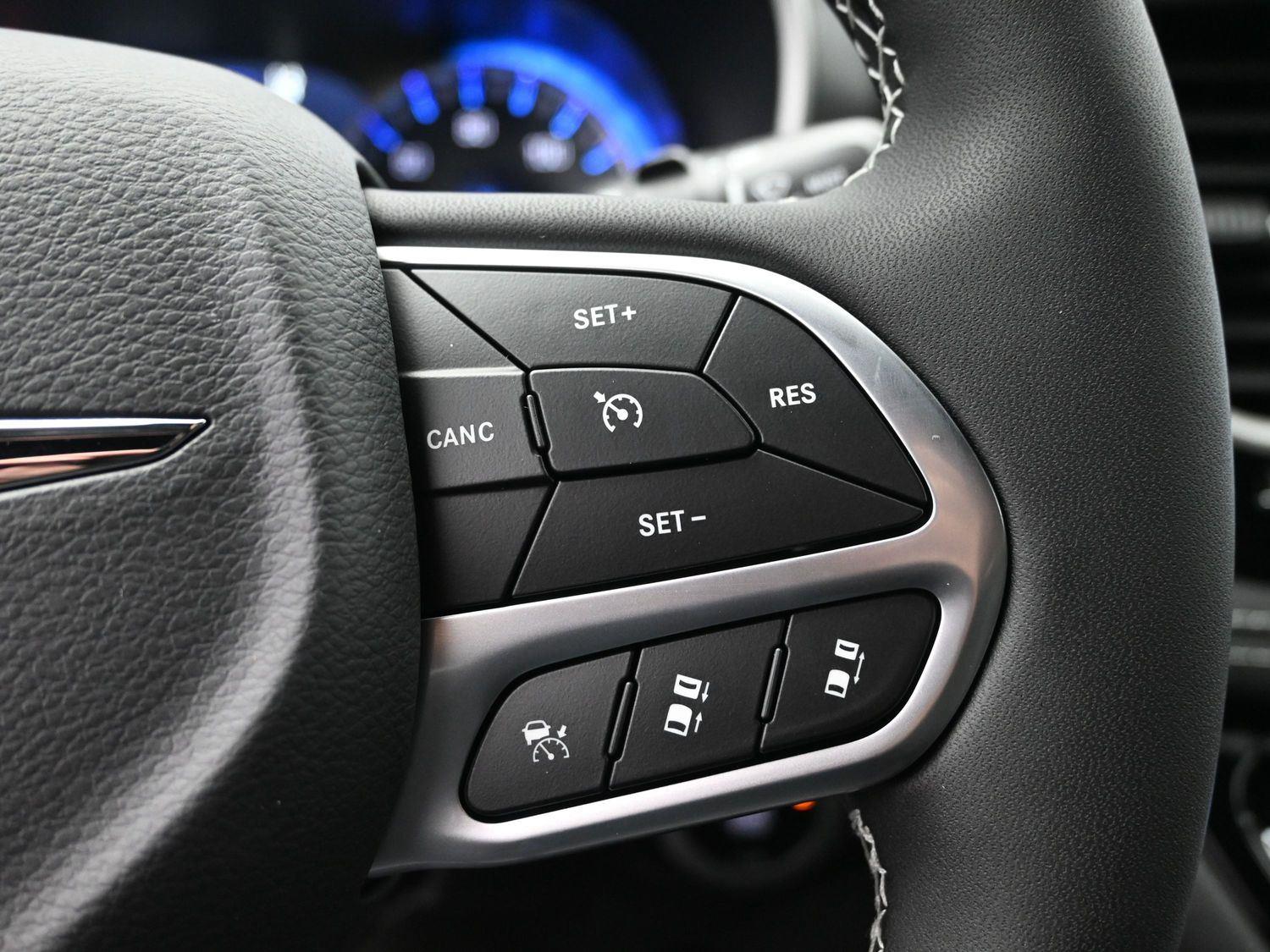 New 2026 Red Hot Pearlcoat Chrysler Select image 24