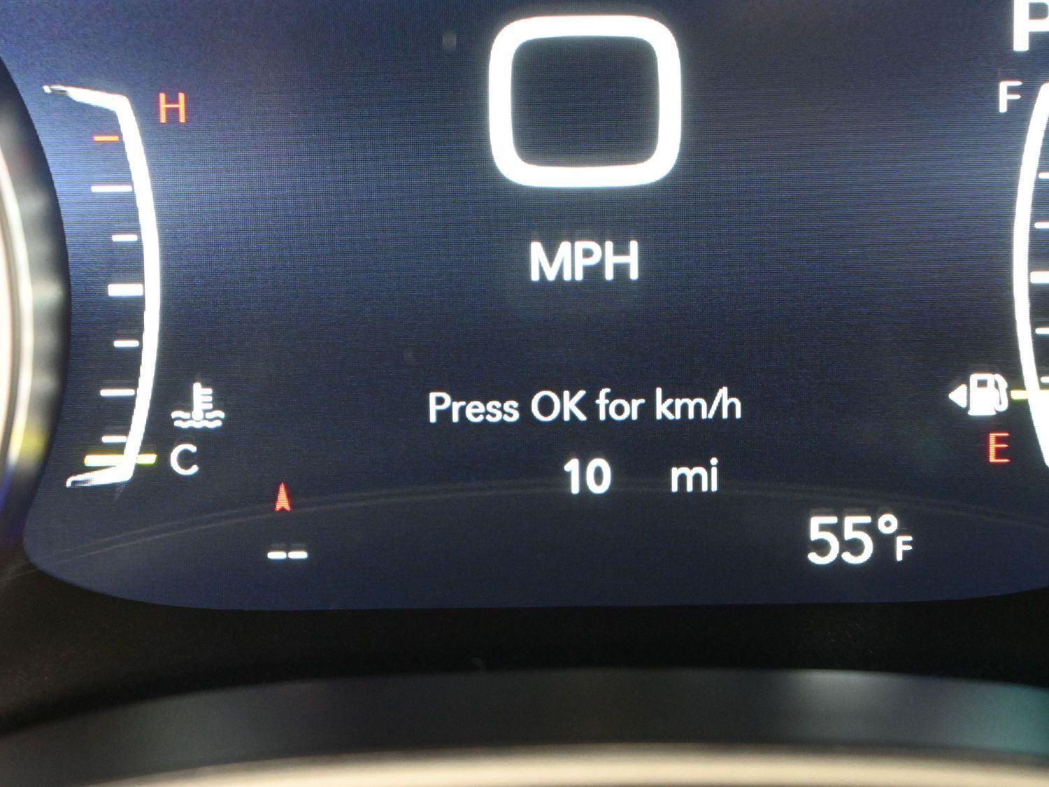 New 2026 Red Hot Pearlcoat Chrysler Select image 26