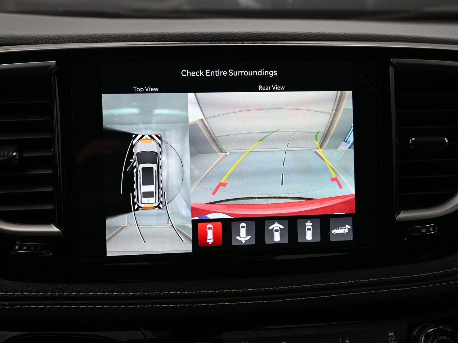 New 2026 Red Hot Pearlcoat Chrysler Select image 28