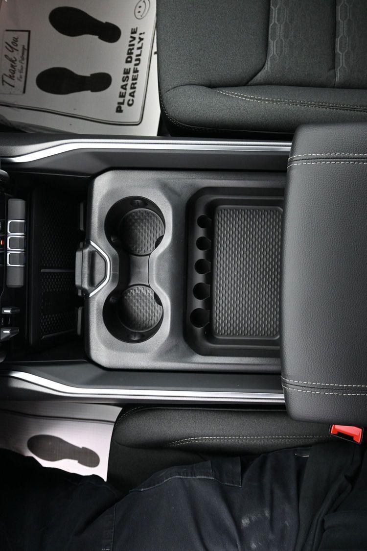 New 2026 Diamond Black Crystal Pearlcoat Ram Big Horn image 30