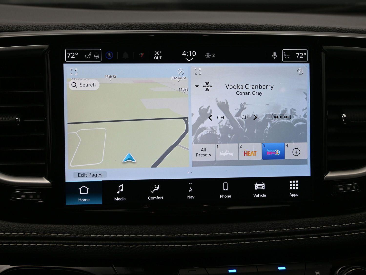 New 2026 Bright White Clearcoat Chrysler Select image 28