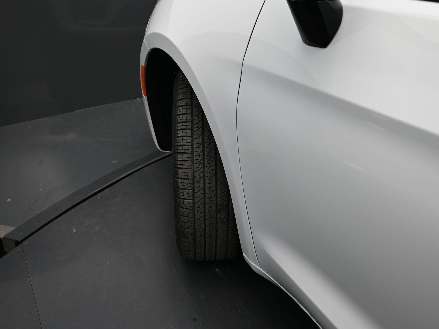 New 2026 Bright White Clearcoat Chrysler Select image 5