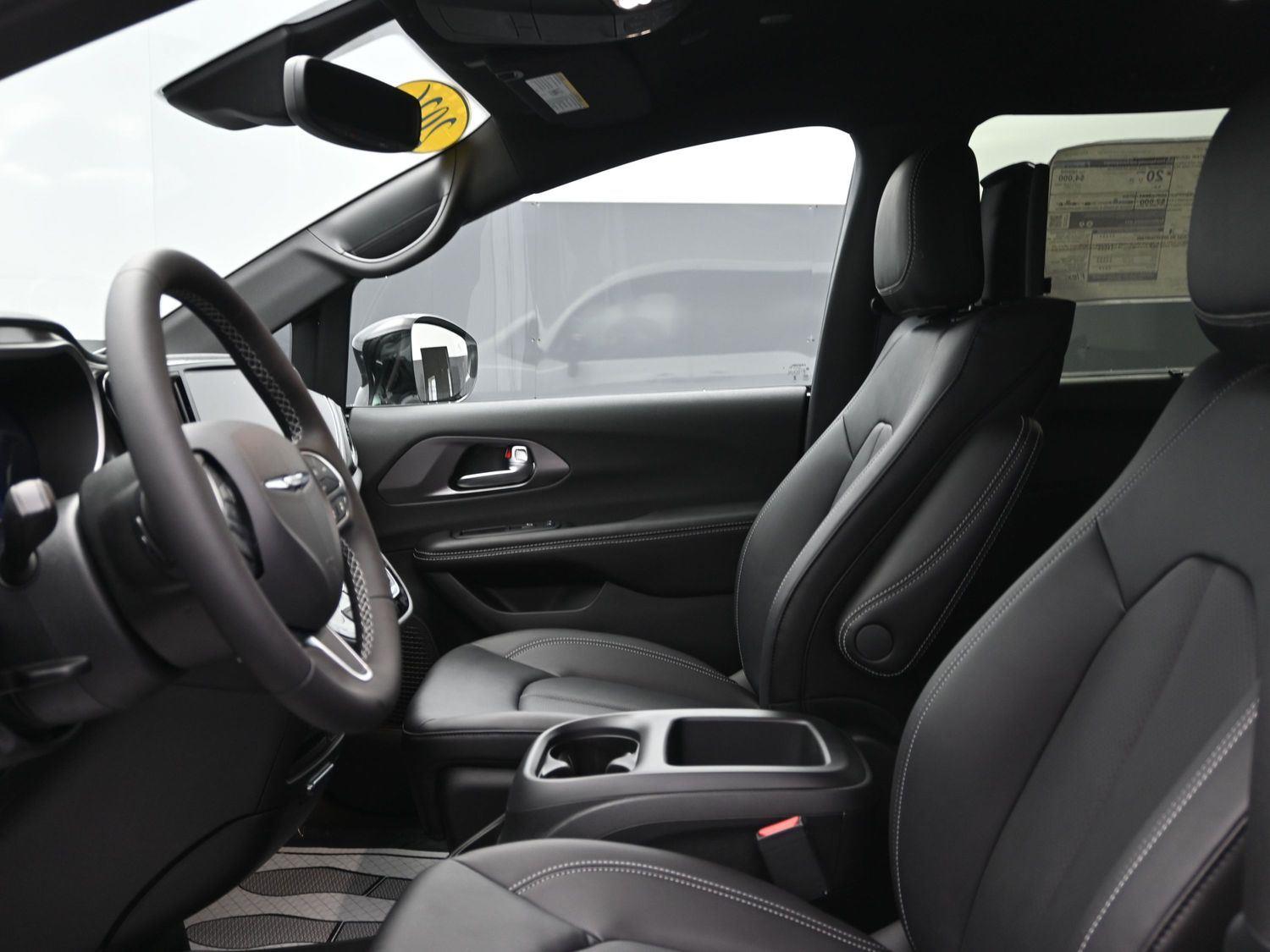 New 2026 Bright White Clearcoat Chrysler Select image 22