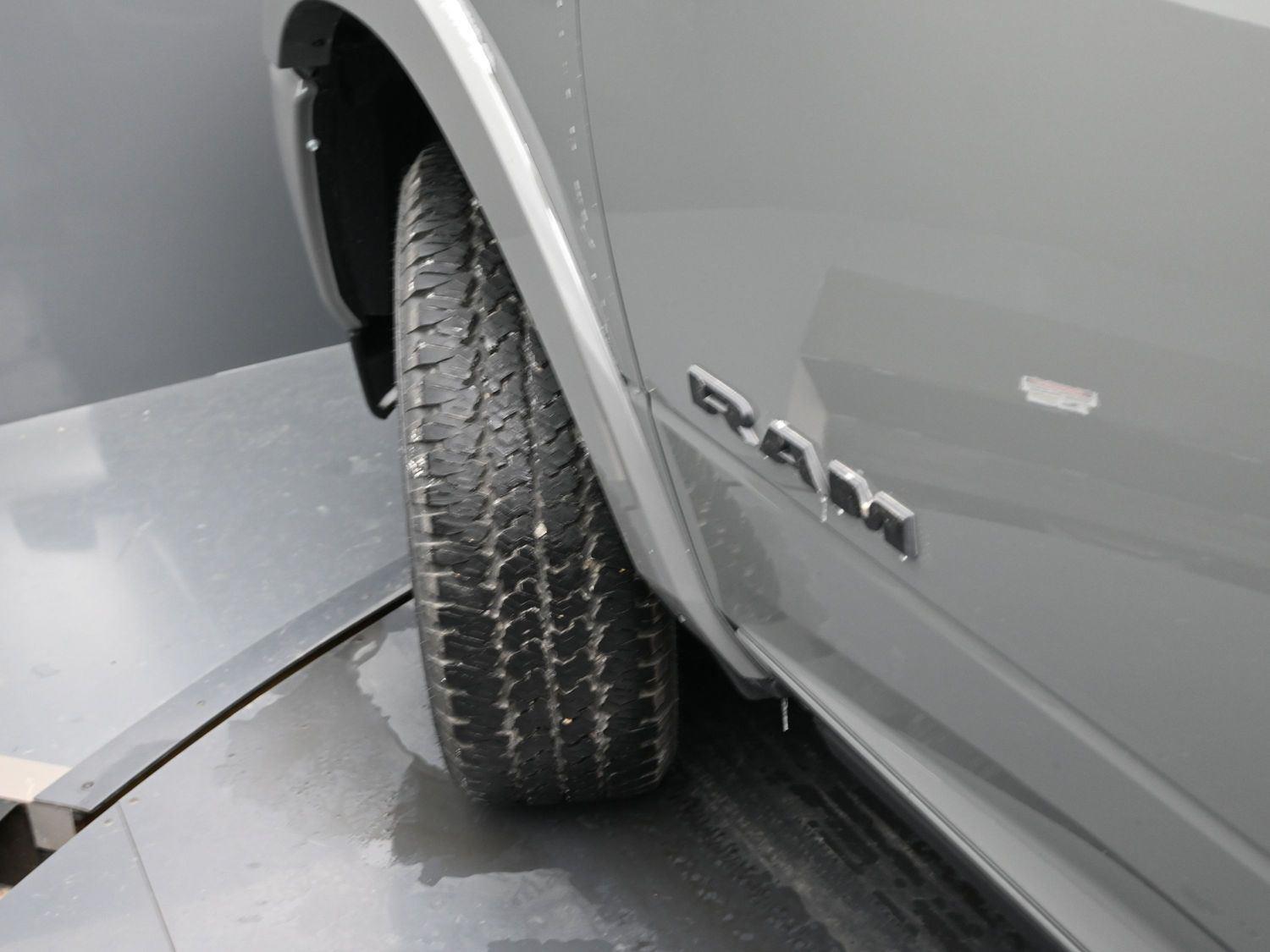 New 2026 Ceramic Gray Clearcoat Ram Limited image 5