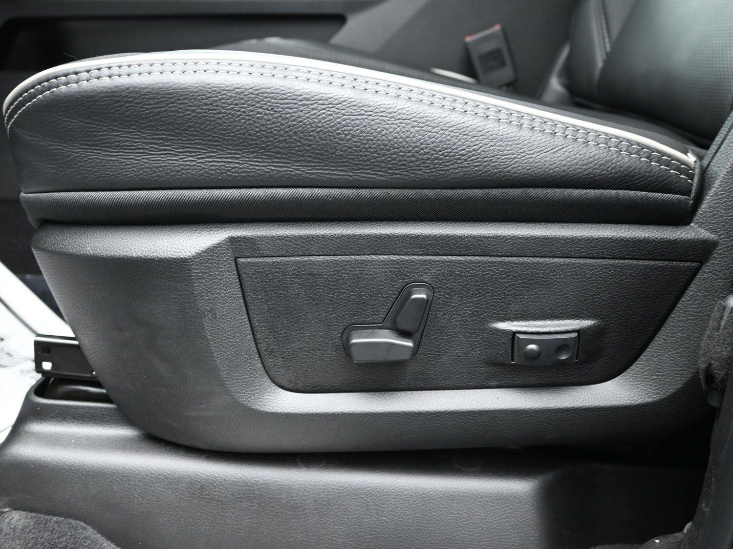 New 2026 Ceramic Gray Clearcoat Ram Limited image 24