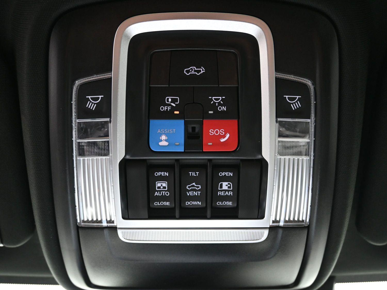 New 2026 Ceramic Gray Clearcoat Ram Limited image 36