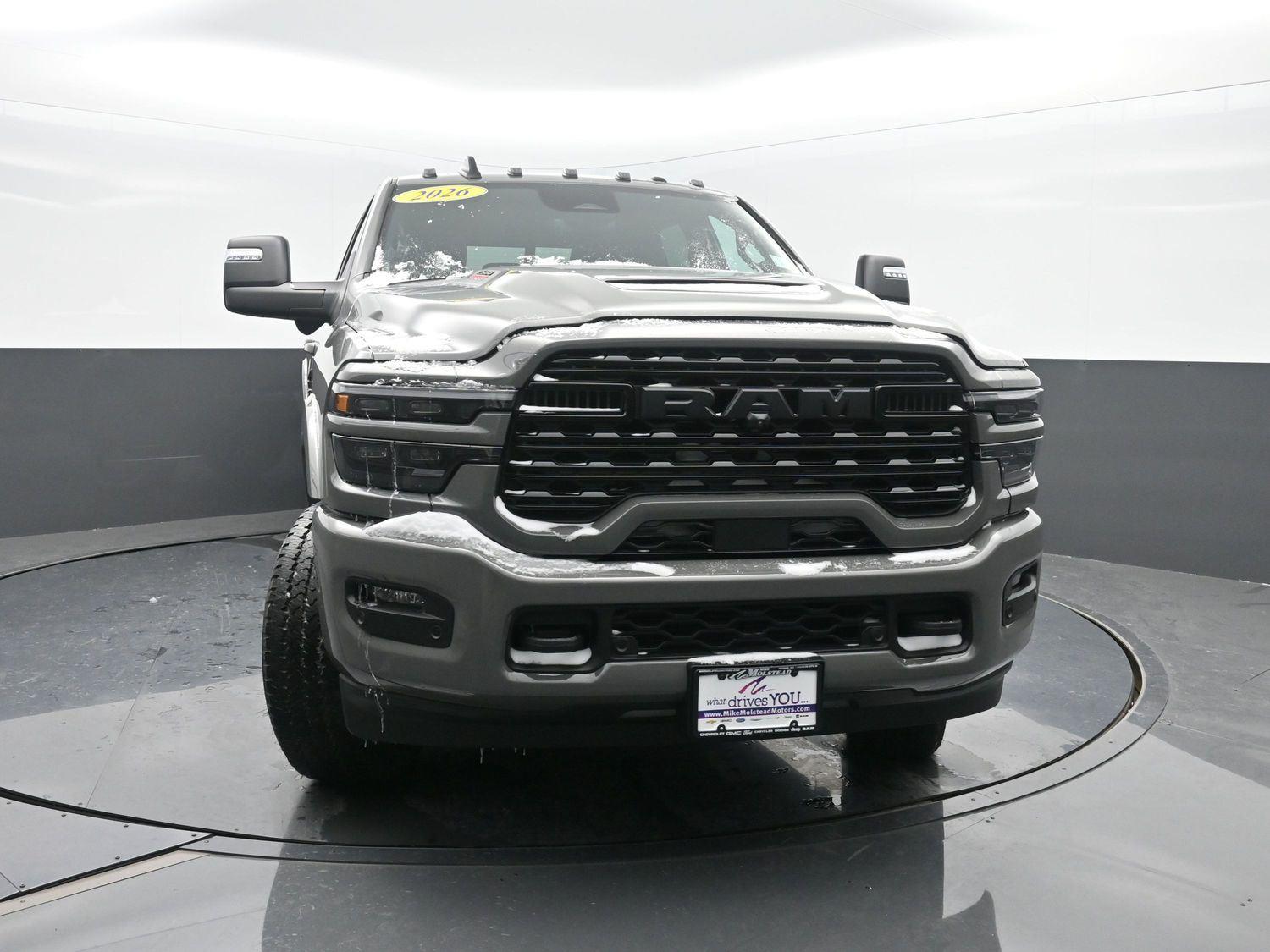 New 2026 Ceramic Gray Clearcoat Ram Limited image 49