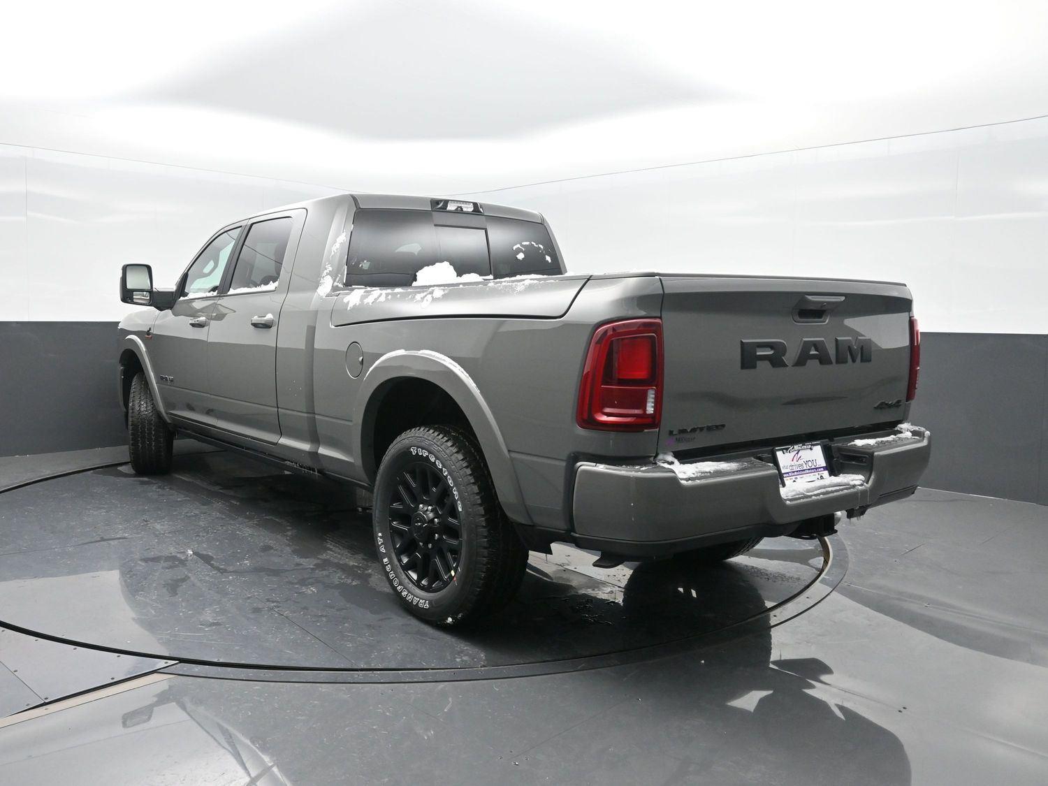 New 2026 Ceramic Gray Clearcoat Ram Limited image 50