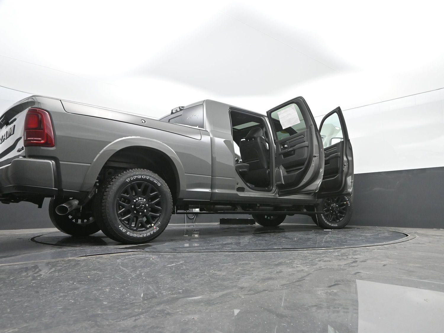 New 2026 Ceramic Gray Clearcoat Ram Limited image 56