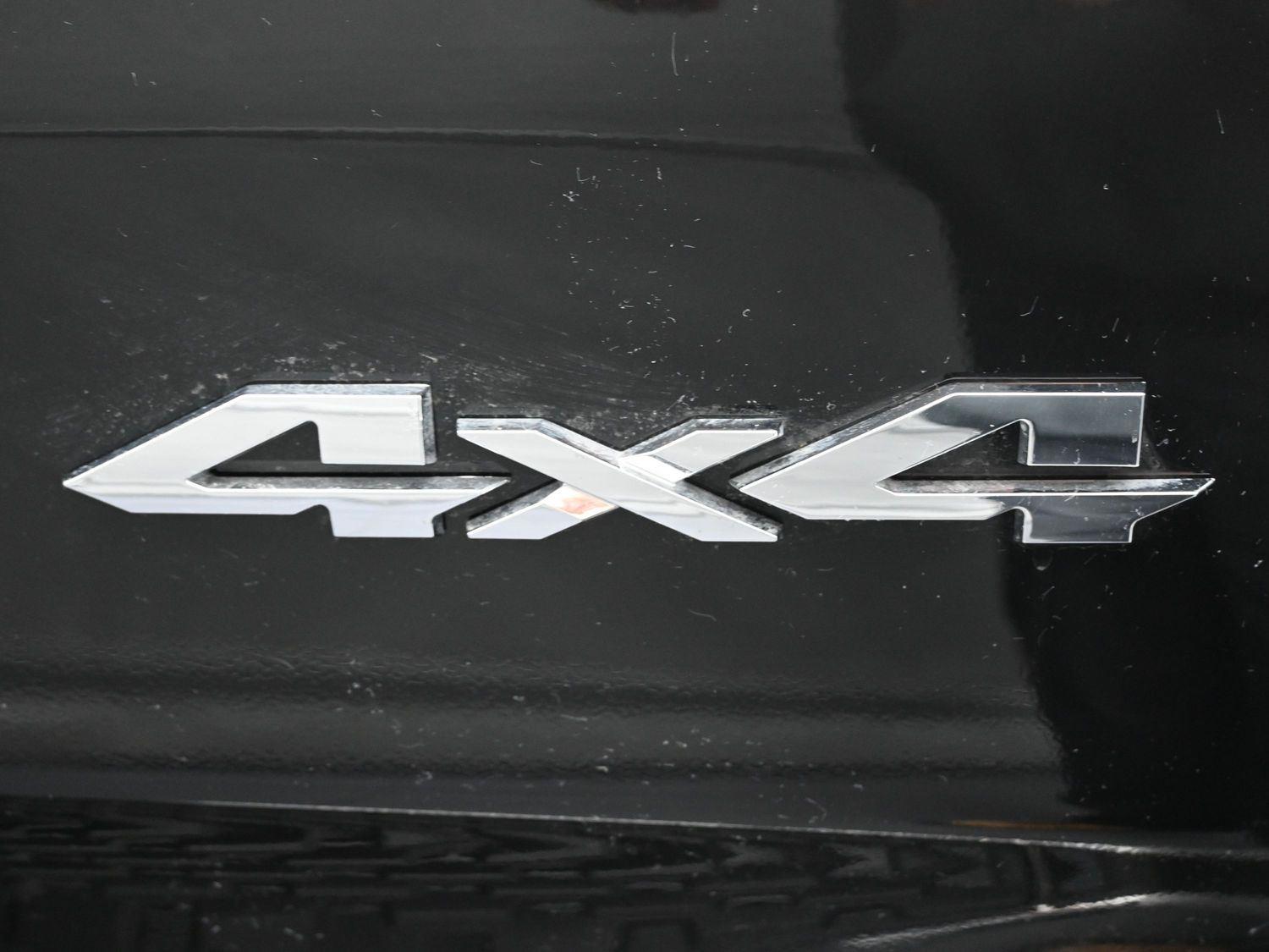 New 2026 Diamond Black Crystal Pearlcoat Ram Big Horn image 14