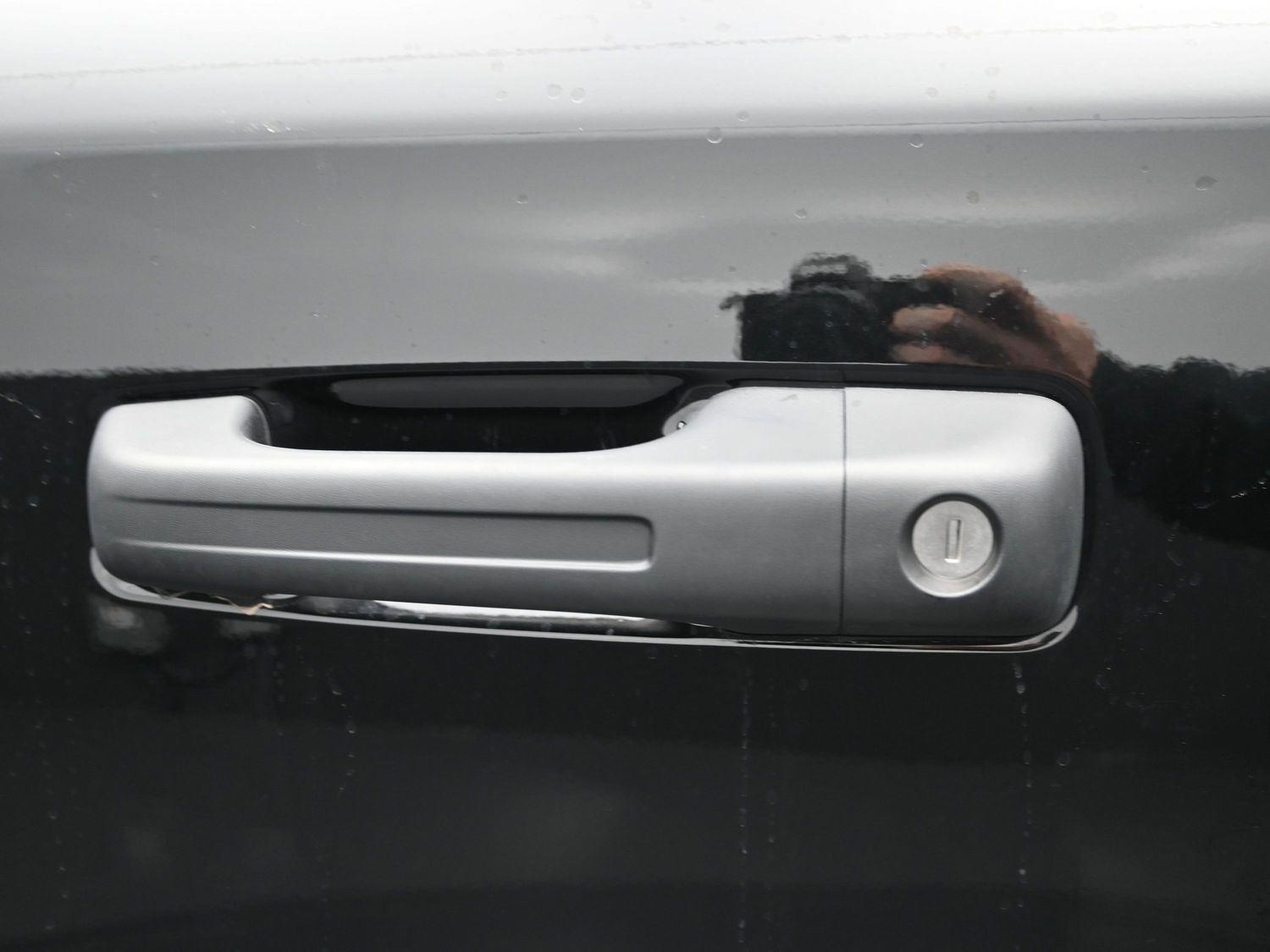 New 2026 Diamond Black Crystal Pearlcoat Ram Big Horn image 17