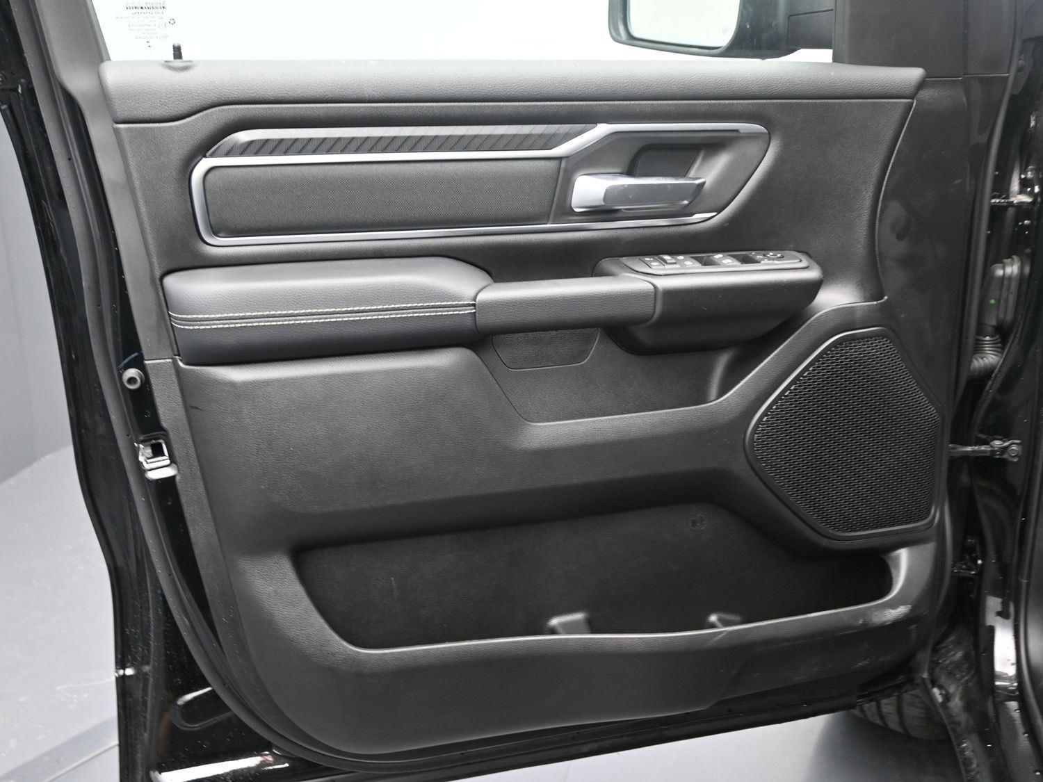 New 2026 Diamond Black Crystal Pearlcoat Ram Big Horn image 18