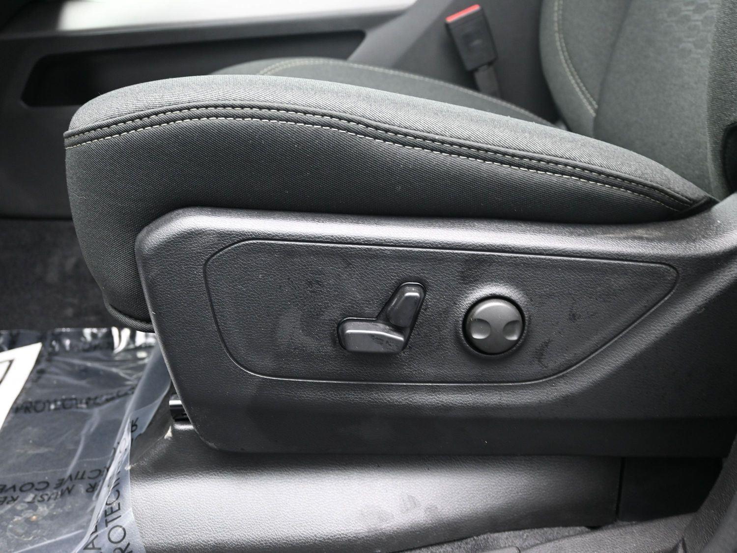 New 2026 Diamond Black Crystal Pearlcoat Ram Big Horn image 19