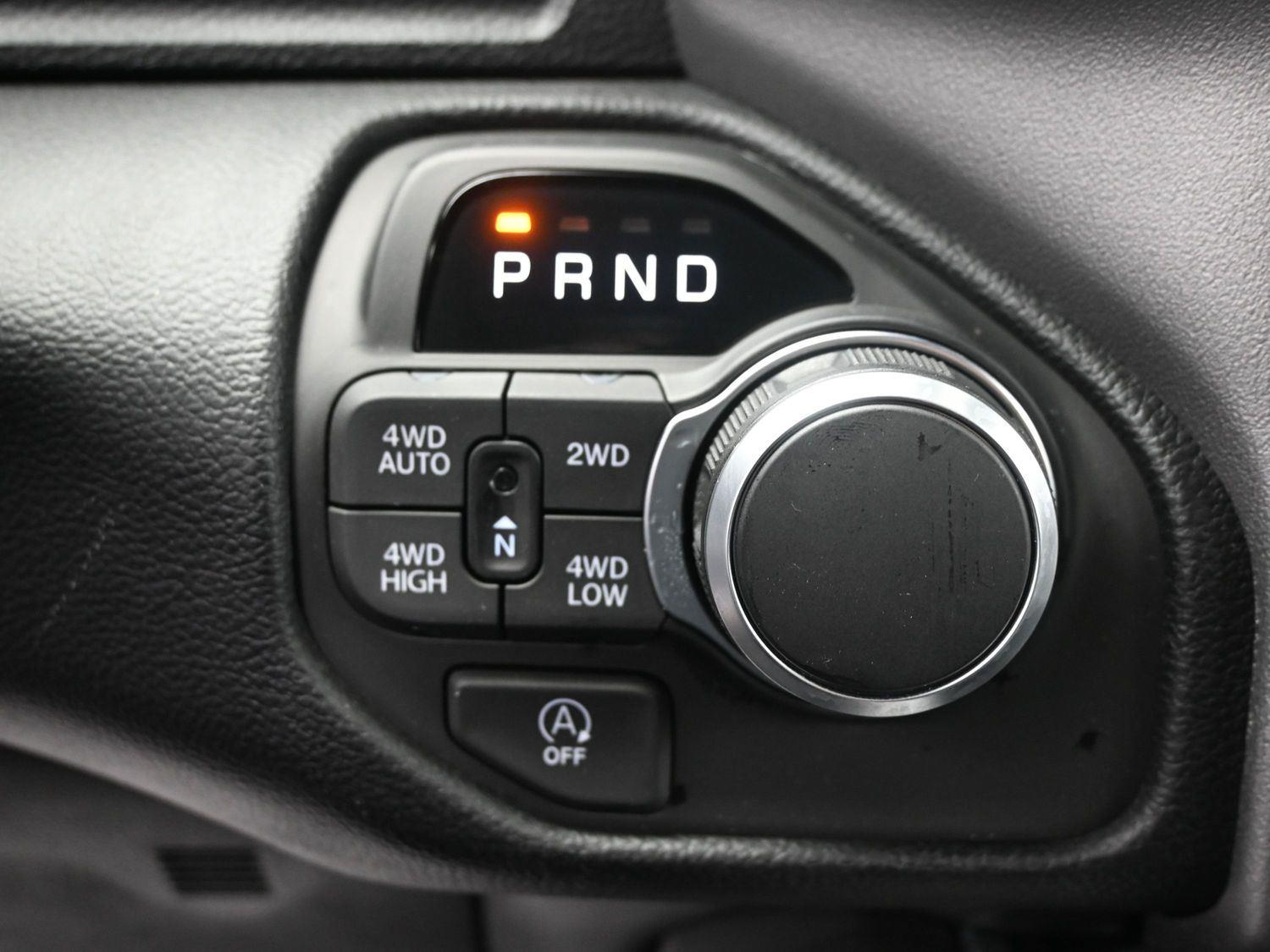 New 2026 Diamond Black Crystal Pearlcoat Ram Big Horn image 31