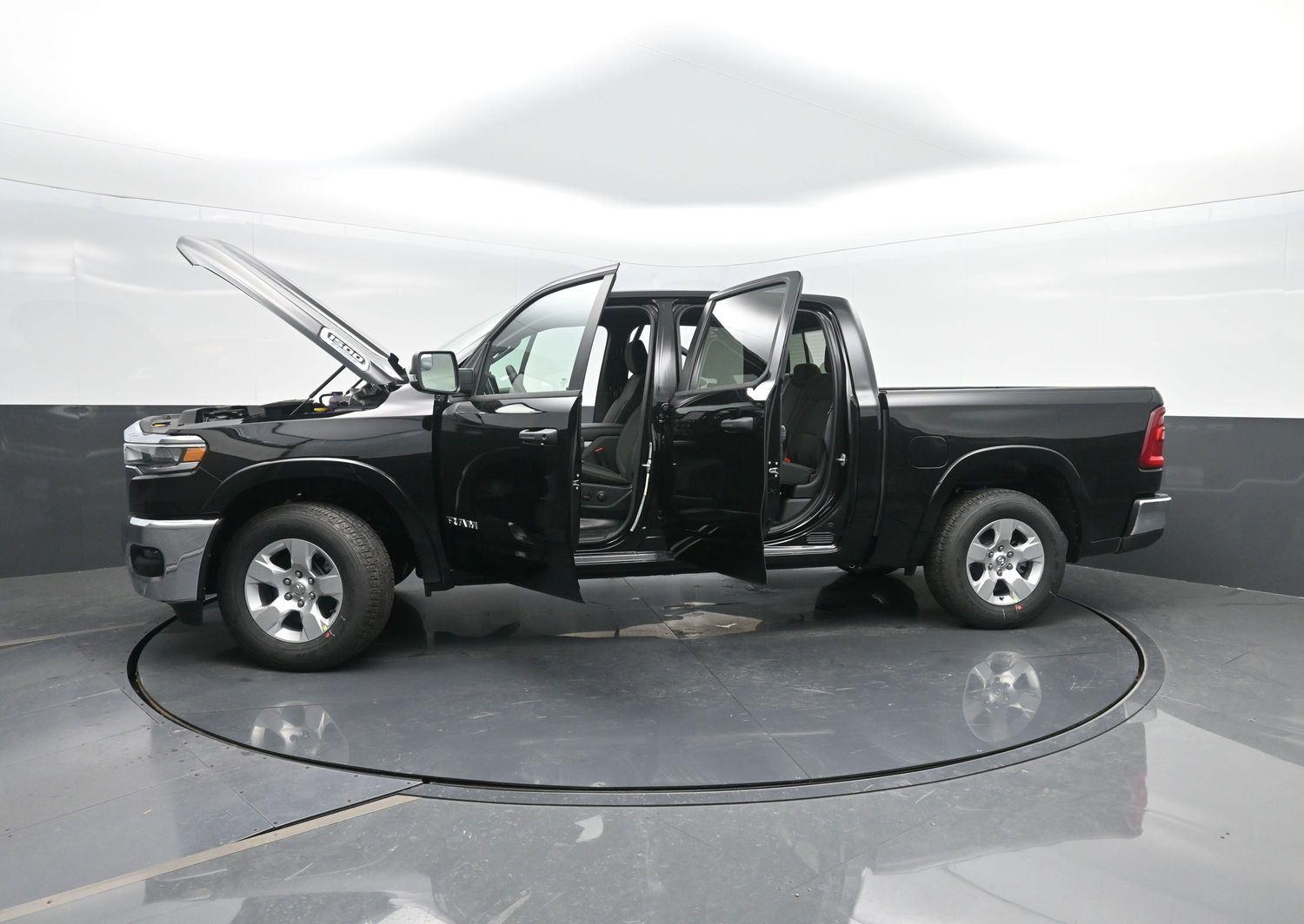 New 2026 Diamond Black Crystal Pearlcoat Ram Big Horn image 48