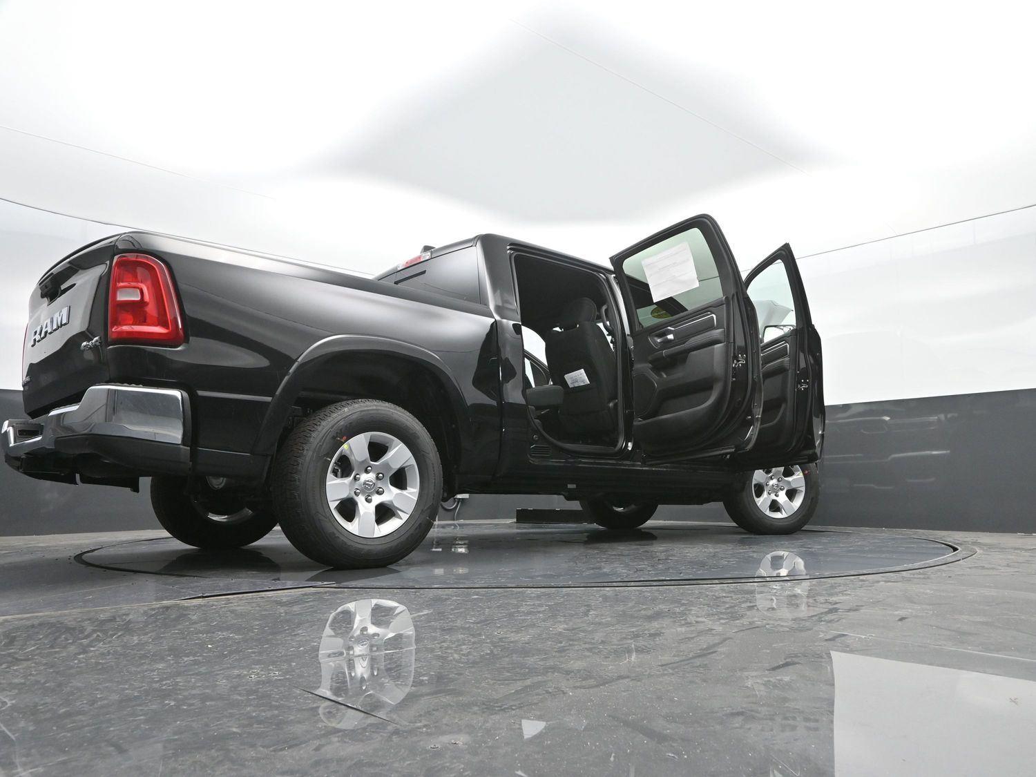 New 2026 Diamond Black Crystal Pearlcoat Ram Big Horn image 49