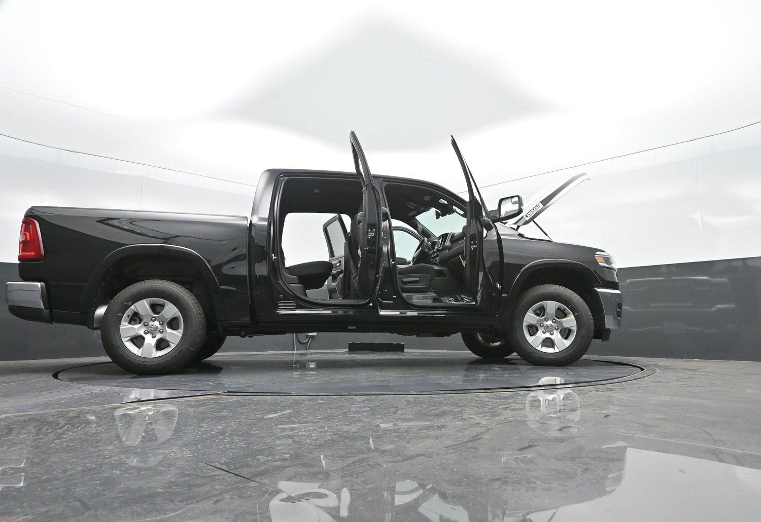 New 2026 Diamond Black Crystal Pearlcoat Ram Big Horn image 51