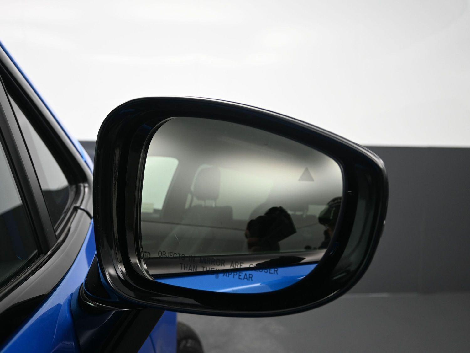 New 2026 Hydro Blue Pearlcoat Chrysler Select image 7