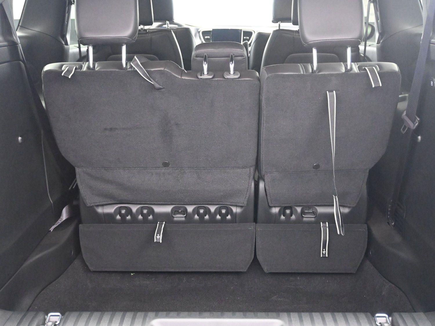 New 2026 Hydro Blue Pearlcoat Chrysler Select image 15