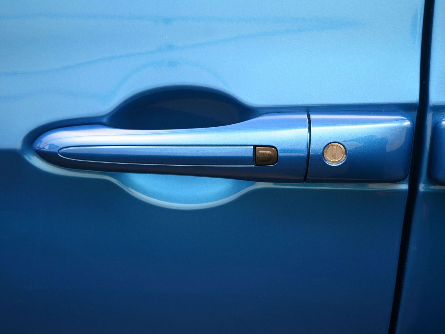 New 2026 Hydro Blue Pearlcoat Chrysler Select image 16