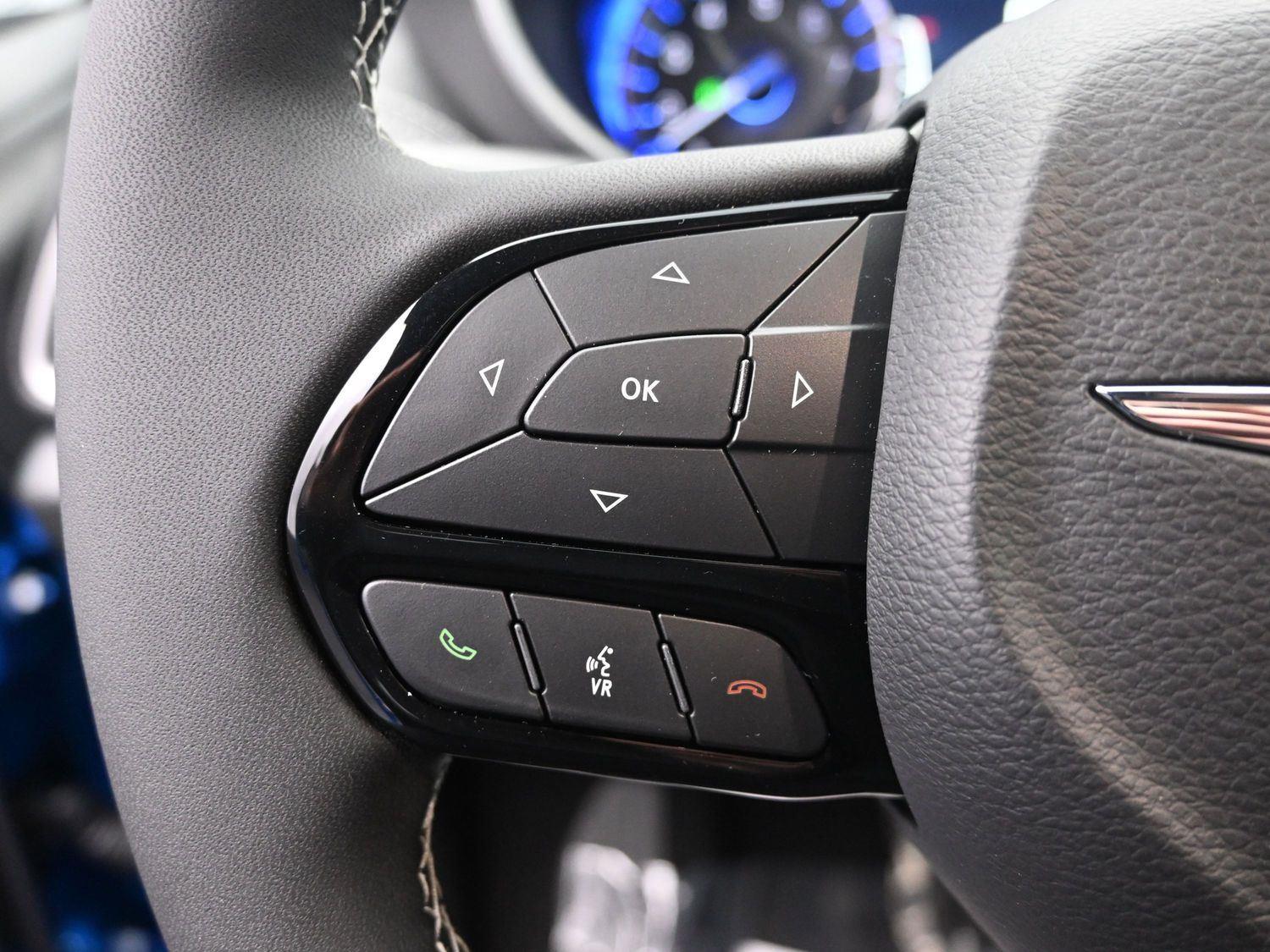 New 2026 Hydro Blue Pearlcoat Chrysler Select image 21