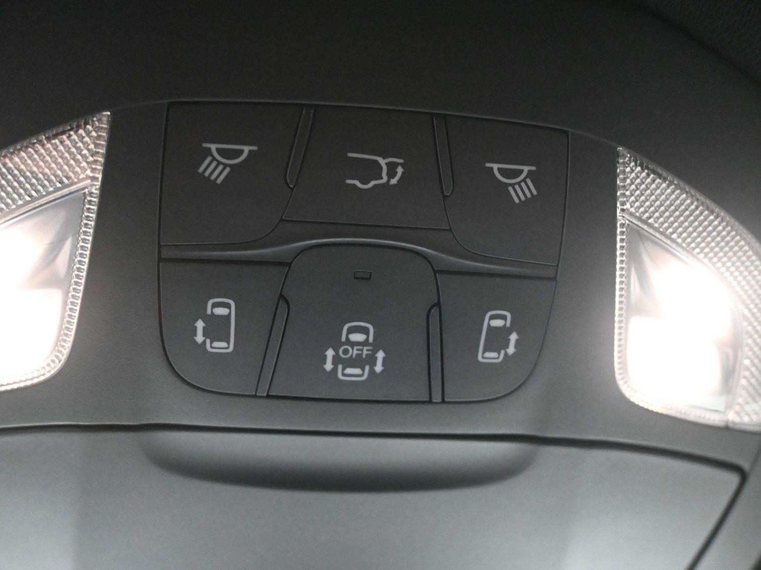 New 2026 Hydro Blue Pearlcoat Chrysler Select image 28