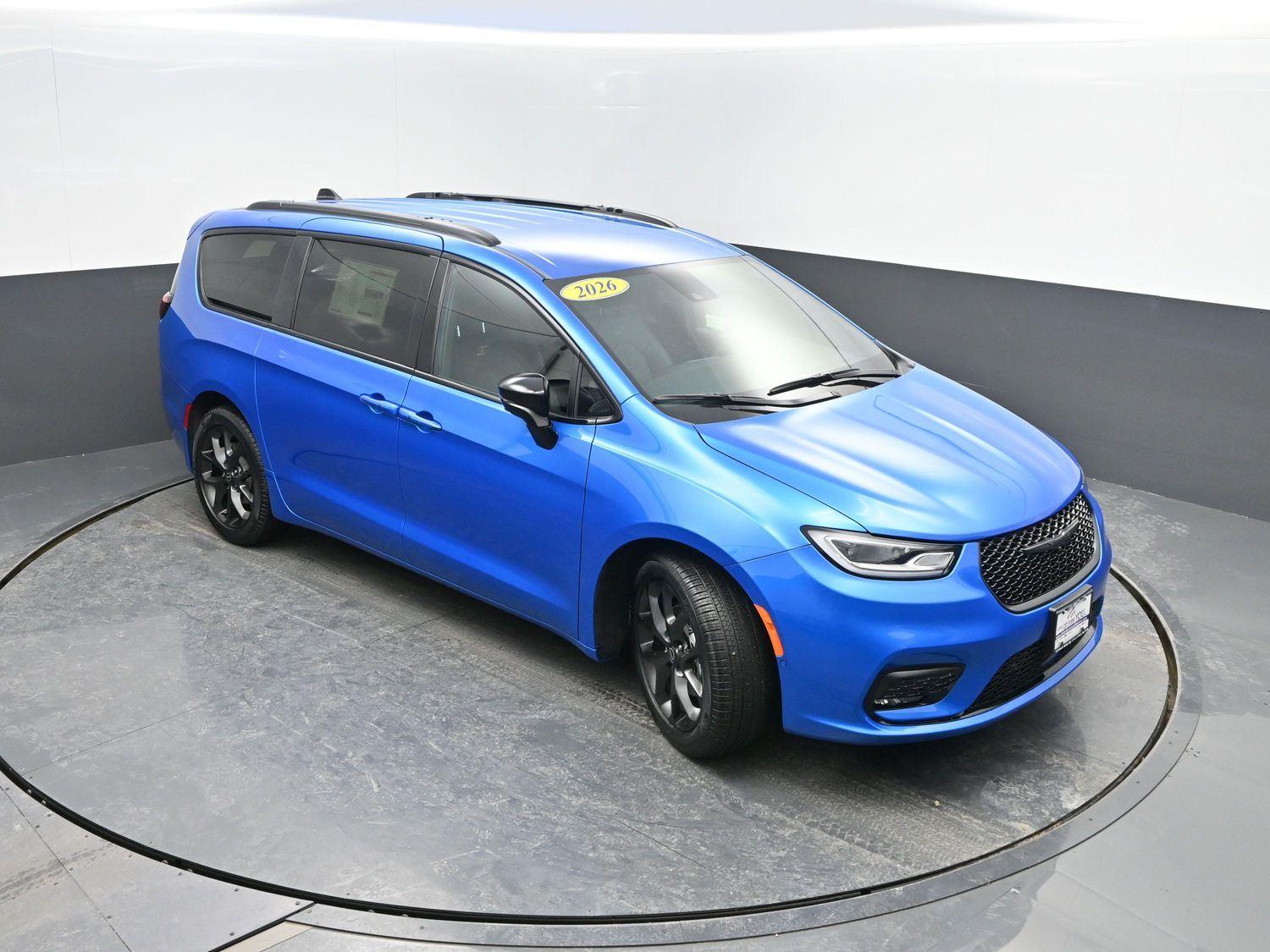 New 2026 Hydro Blue Pearlcoat Chrysler Select image 37