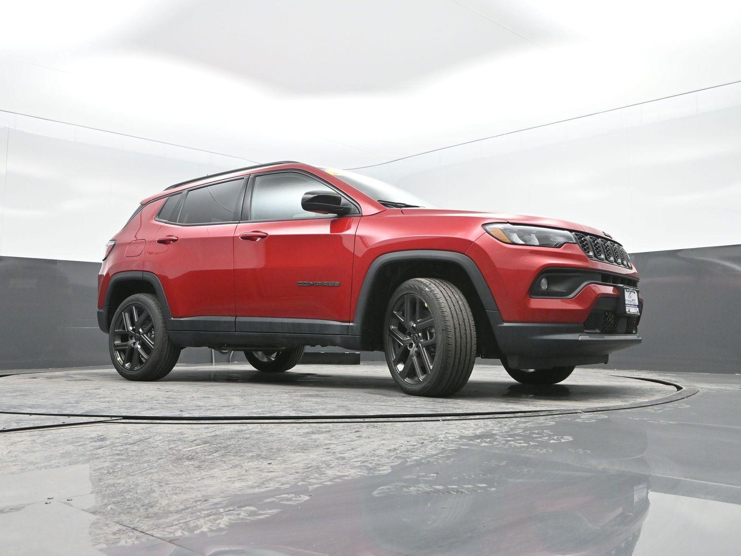 New 2026 Red Hot Pearlcoat Jeep Latitude image 28