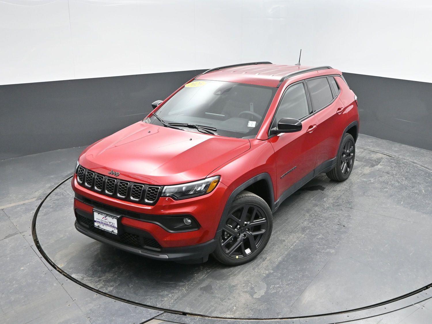 New 2026 Red Hot Pearlcoat Jeep Latitude image 29