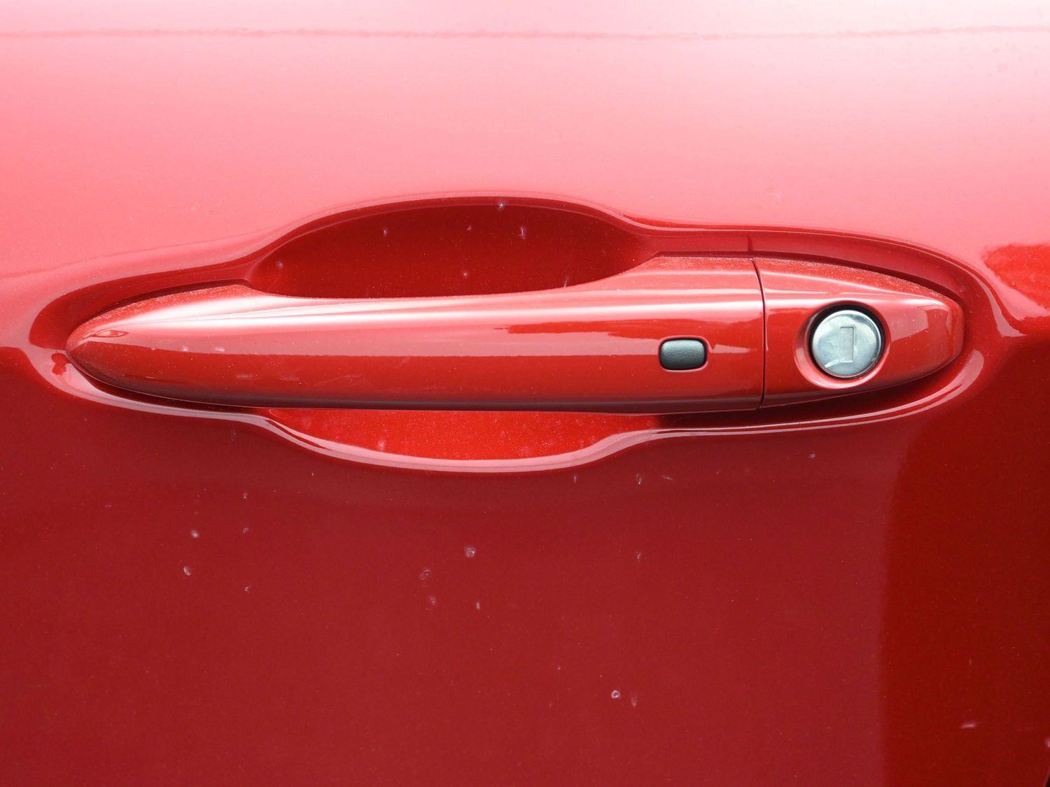 New 2026 Red Hot Pearlcoat Jeep Latitude image 14