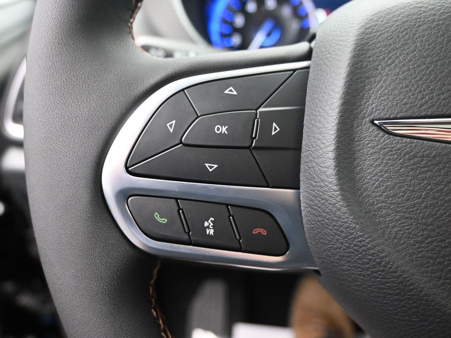 New 2026 Diamond Black Crystal Pearlcoat Chrysler Pinnacle image 26