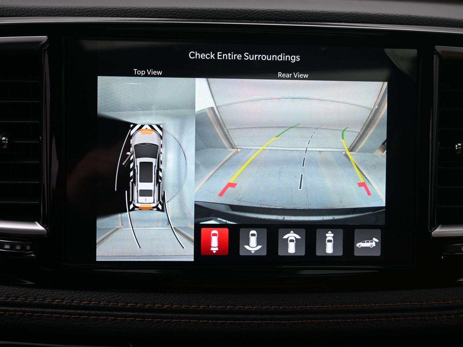 New 2026 Diamond Black Crystal Pearlcoat Chrysler Pinnacle image 31