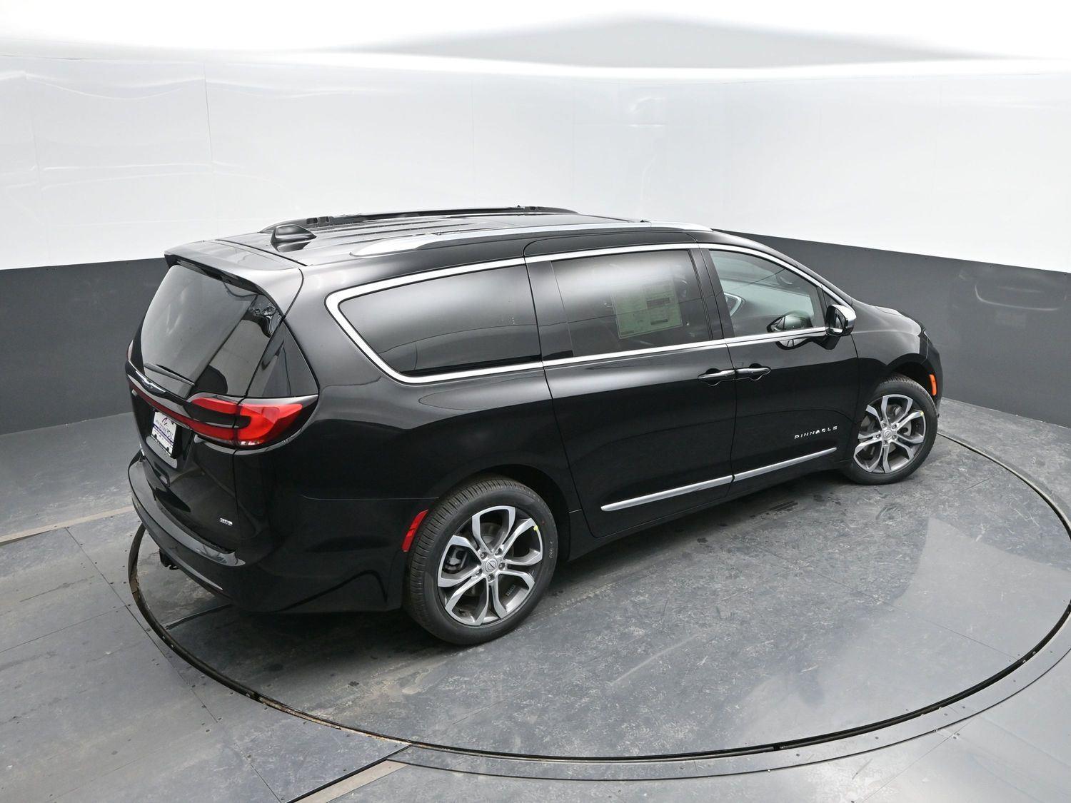 New 2026 Diamond Black Crystal Pearlcoat Chrysler Pinnacle image 45
