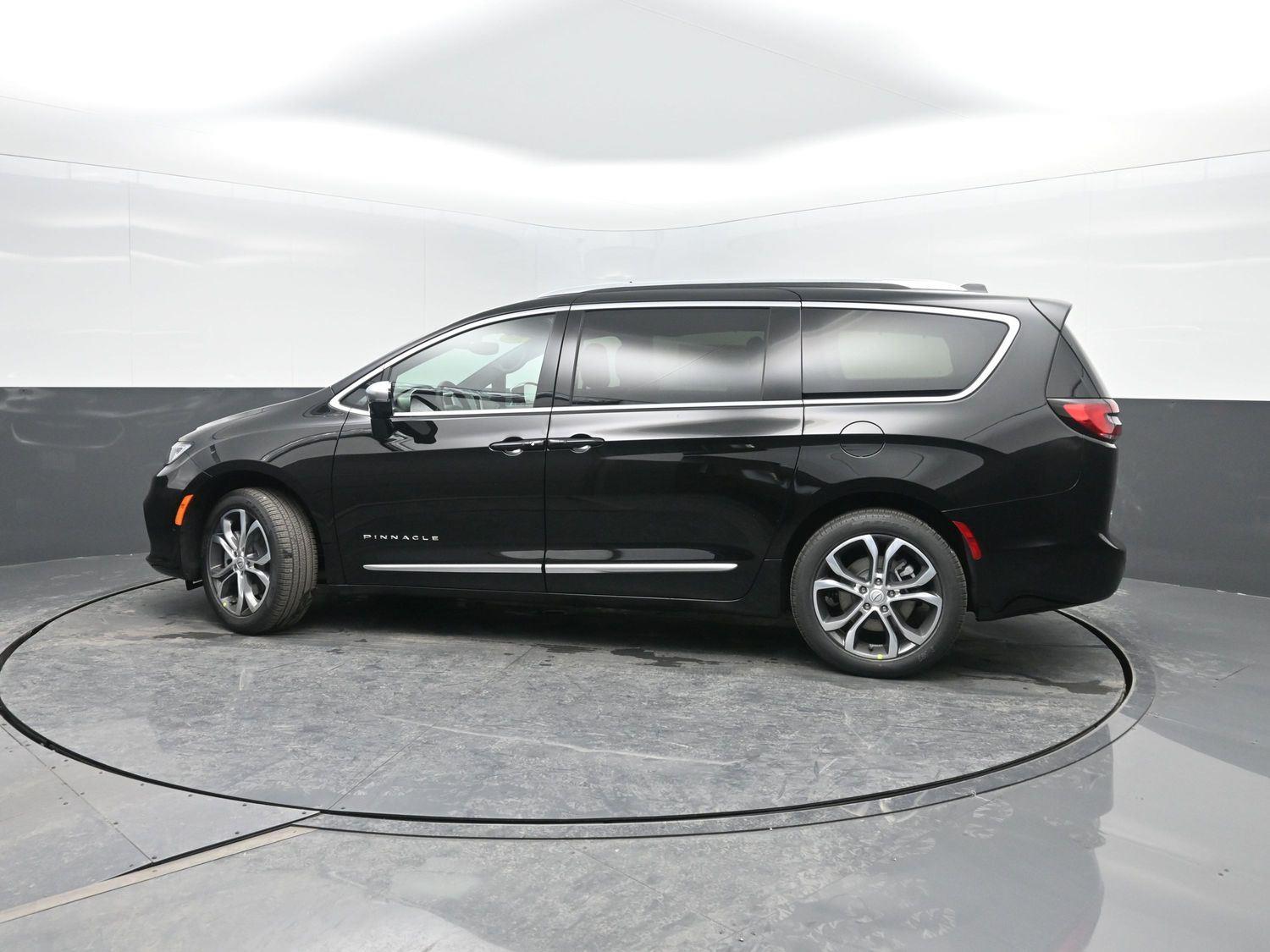 New 2026 Diamond Black Crystal Pearlcoat Chrysler Pinnacle image 47