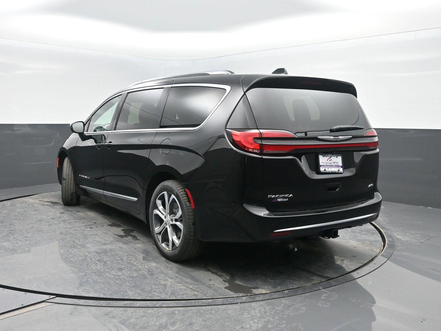 New 2026 Diamond Black Crystal Pearlcoat Chrysler Pinnacle image 50