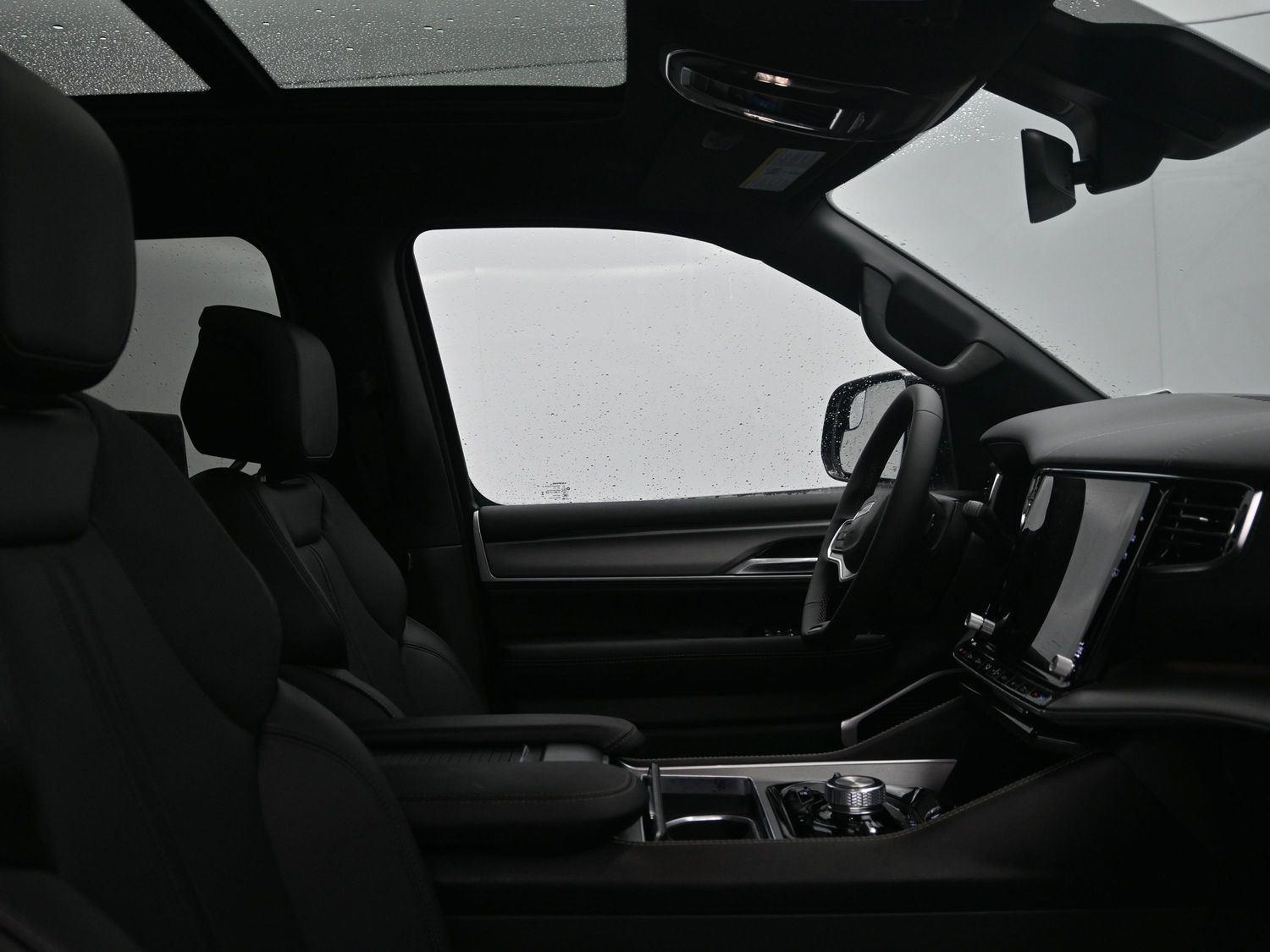 New 2026 Baltic Gray Metallic Clearcoat Jeep Limited Reserve image 10