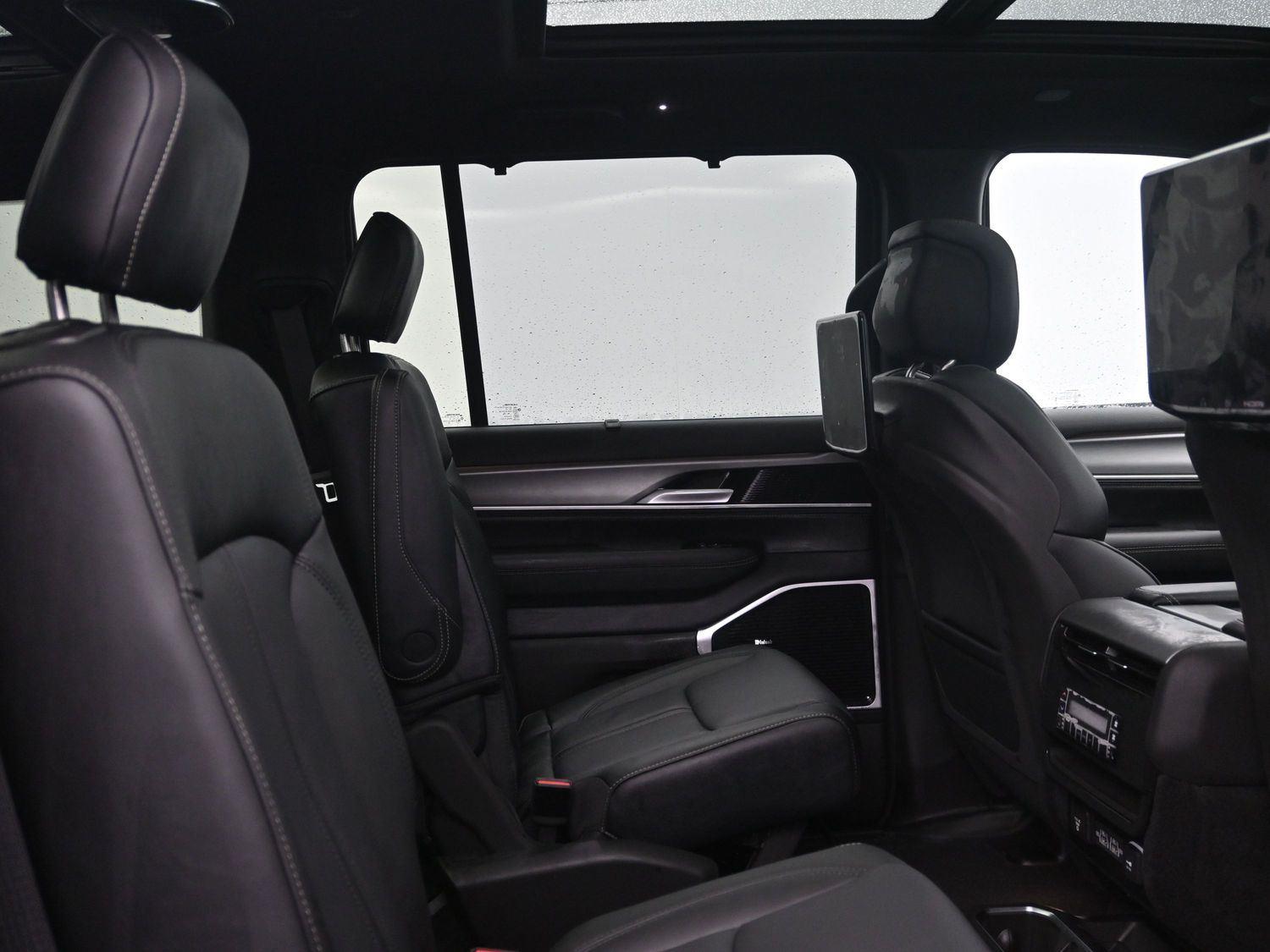 New 2026 Baltic Gray Metallic Clearcoat Jeep Limited Reserve image 12