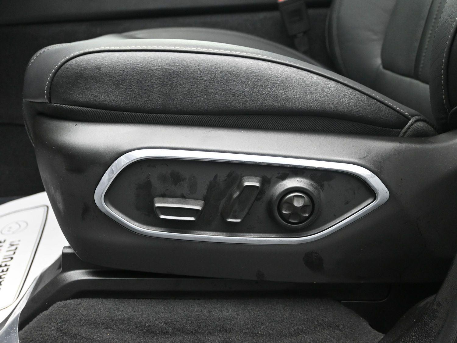 New 2026 Baltic Gray Metallic Clearcoat Jeep Limited Reserve image 21