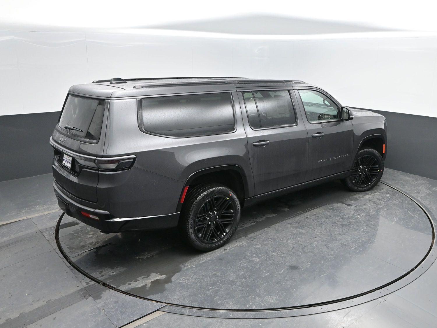 New 2026 Baltic Gray Metallic Clearcoat Jeep Limited Reserve image 42