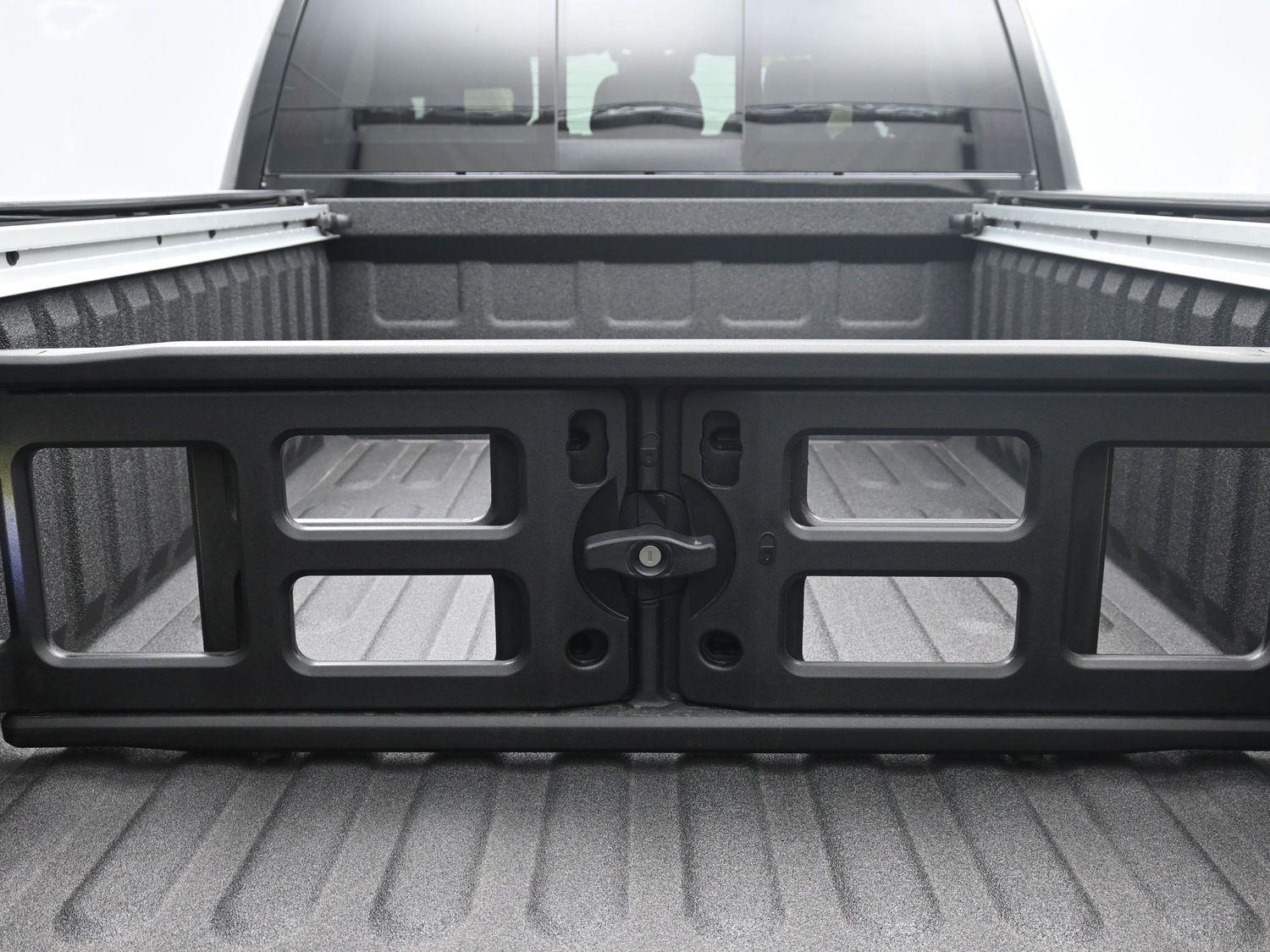 New 2026 Diamond Black Crystal Pearlcoat Ram Limited image 20