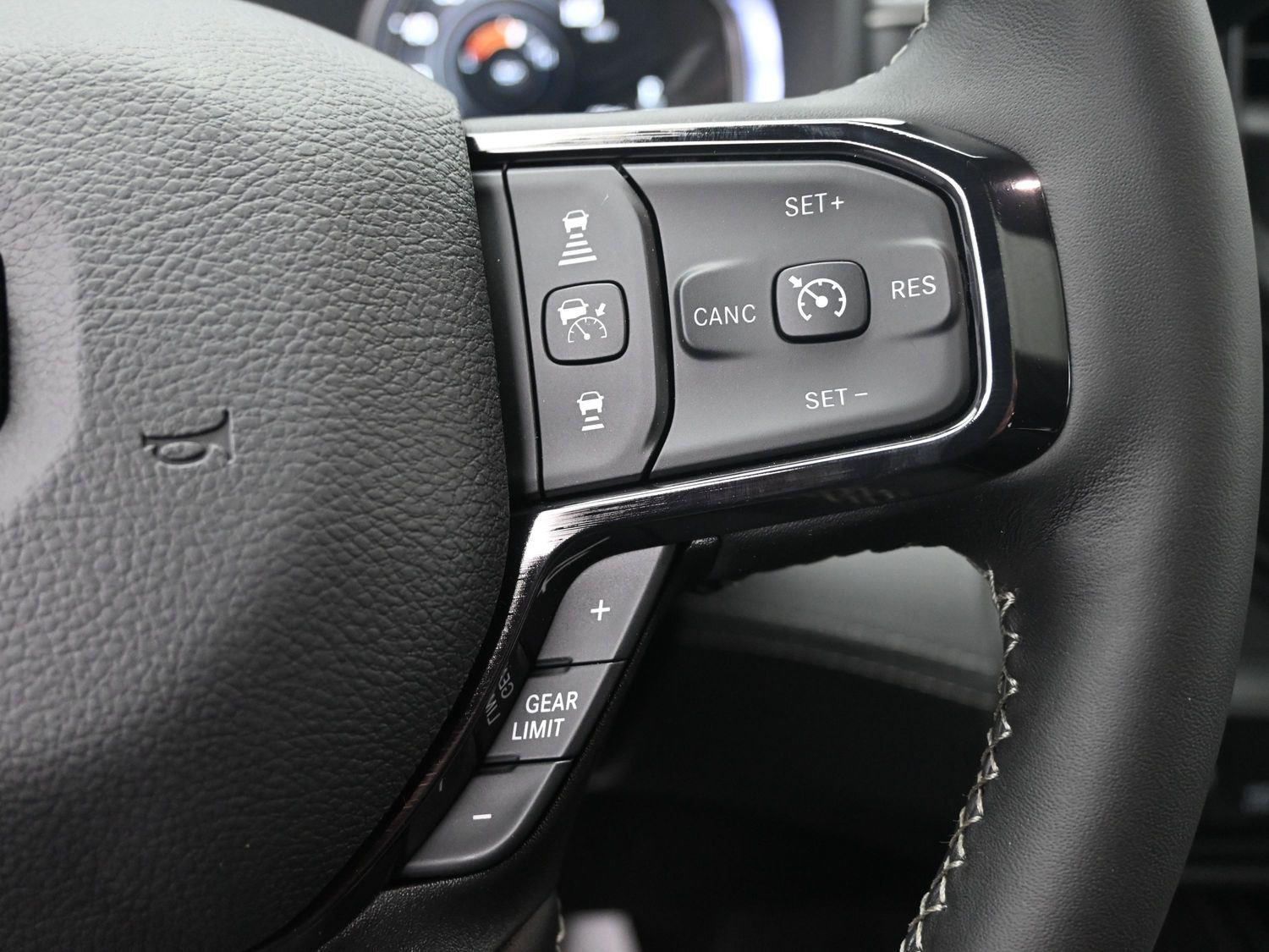 New 2026 Diamond Black Crystal Pearlcoat Ram Limited image 28