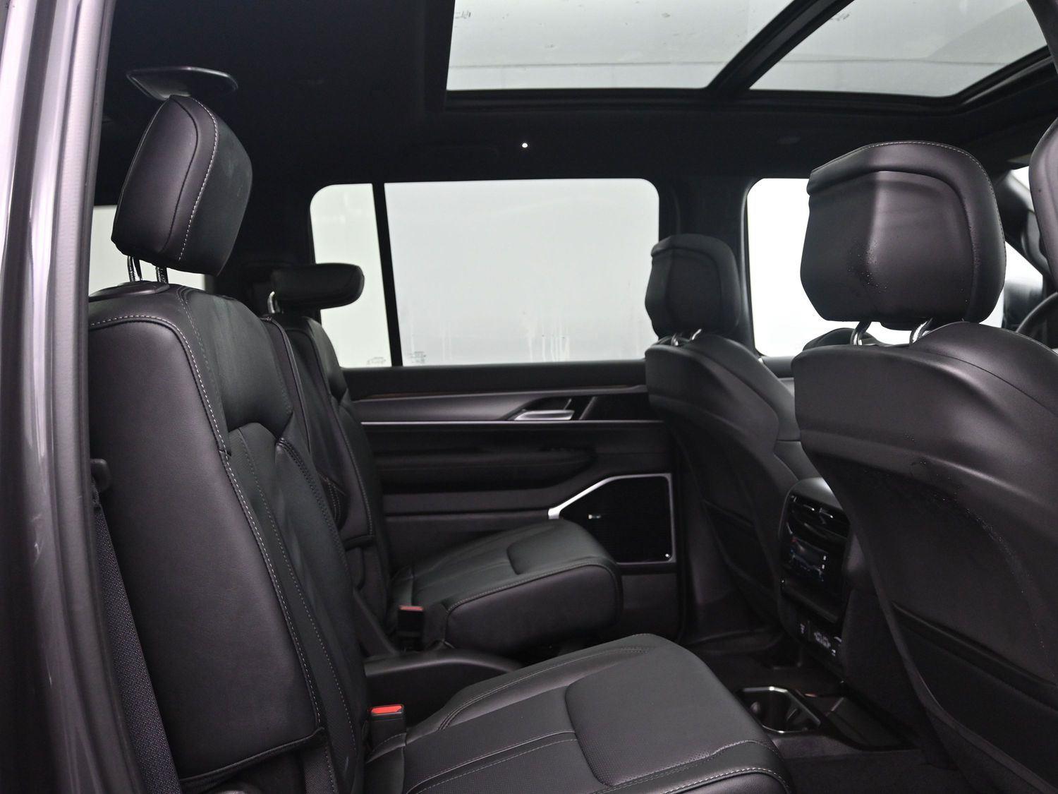 New 2026 Baltic Gray Metallic Clearcoat Jeep Limited Altitude image 12