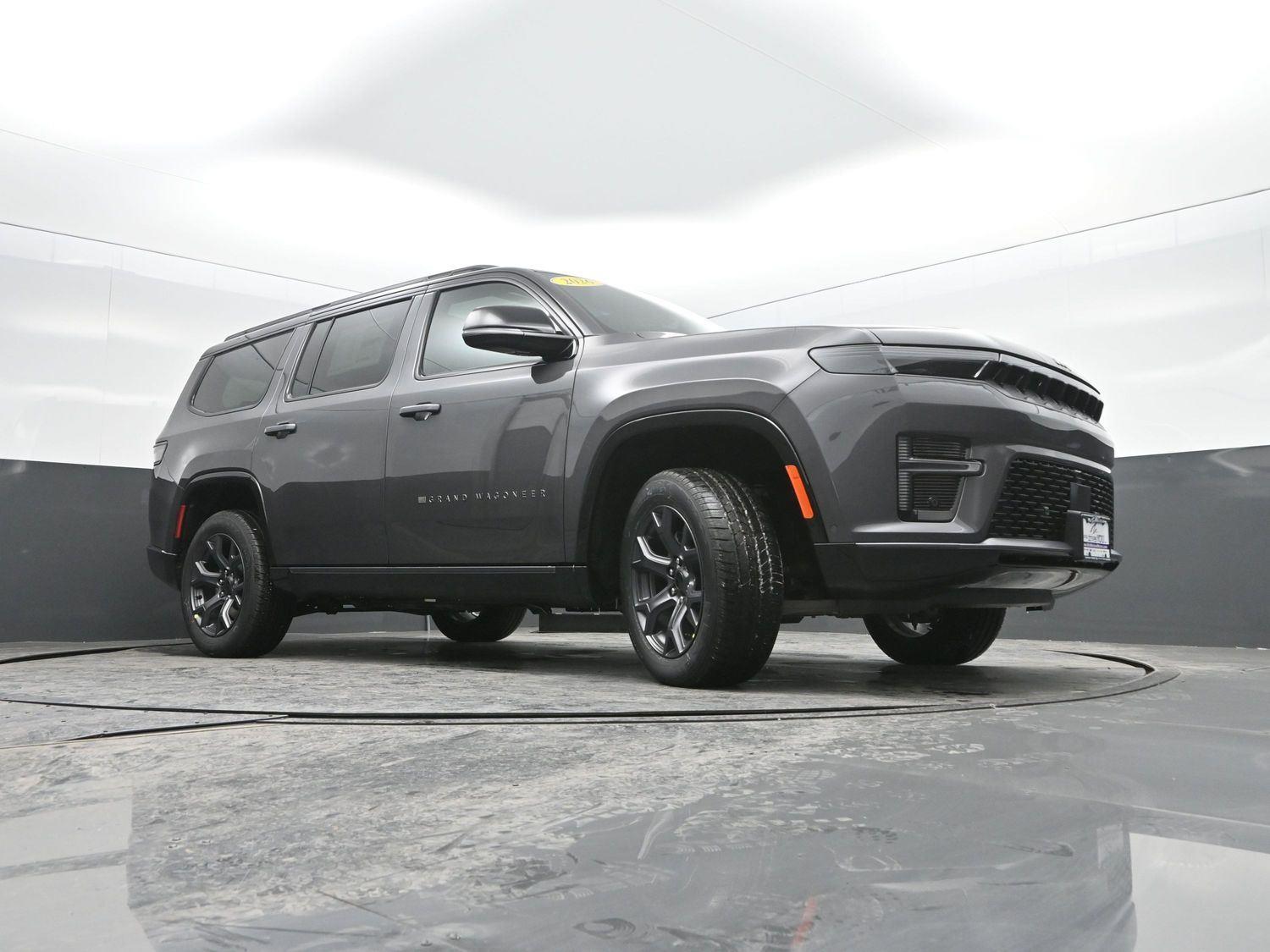 New 2026 Baltic Gray Metallic Clearcoat Jeep Limited Altitude image 36