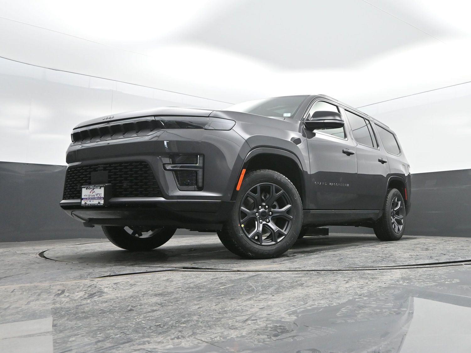 New 2026 Baltic Gray Metallic Clearcoat Jeep Limited Altitude image 45