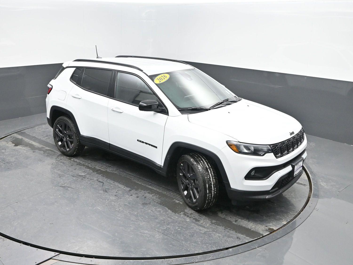 New 2026 Bright White Clearcoat Jeep Latitude image 33