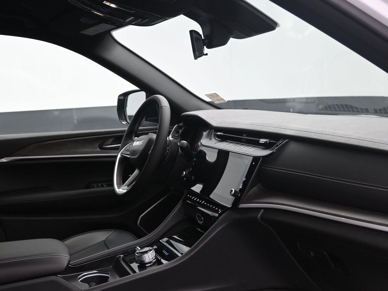 New 2026 Bright White Clearcoat Jeep Limited image 10