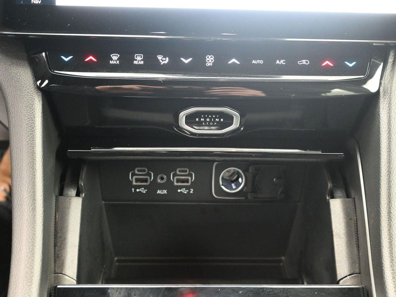 New 2026 Bright White Clearcoat Jeep Limited image 28