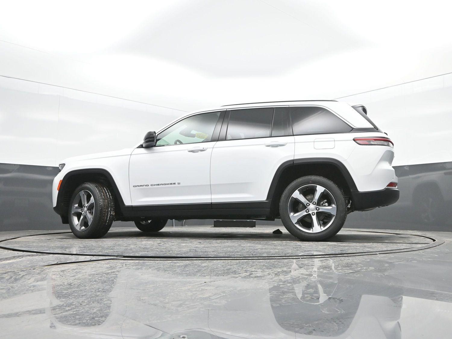New 2026 Bright White Clearcoat Jeep Limited image 33