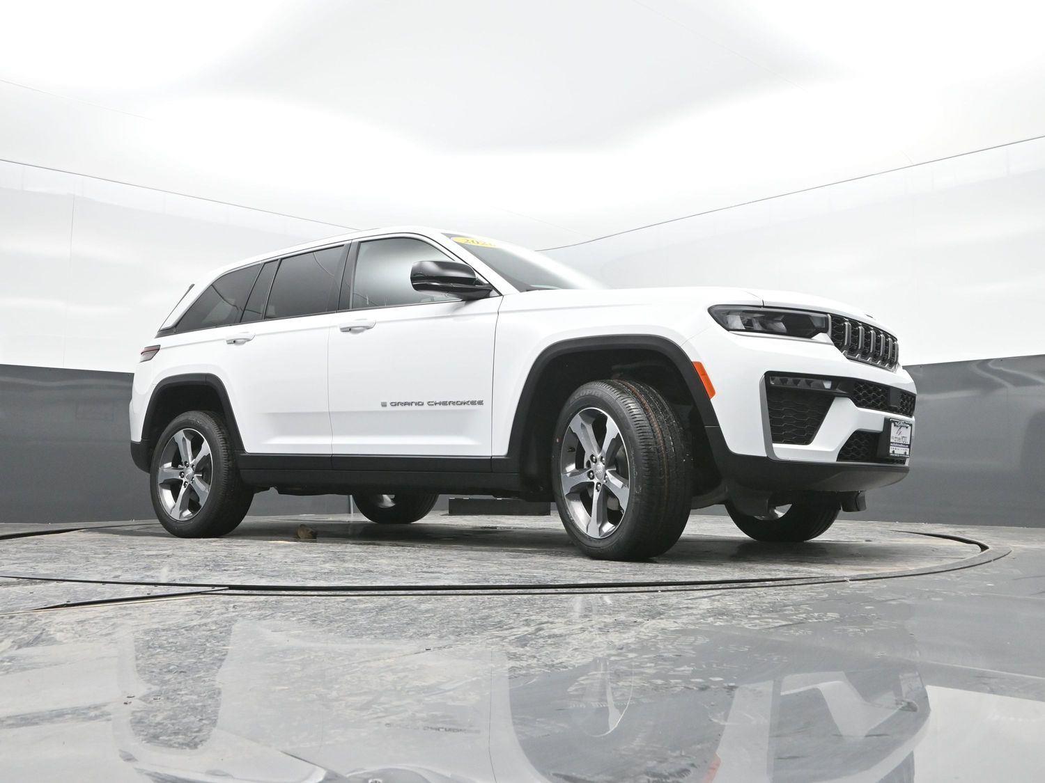New 2026 Bright White Clearcoat Jeep Limited image 35