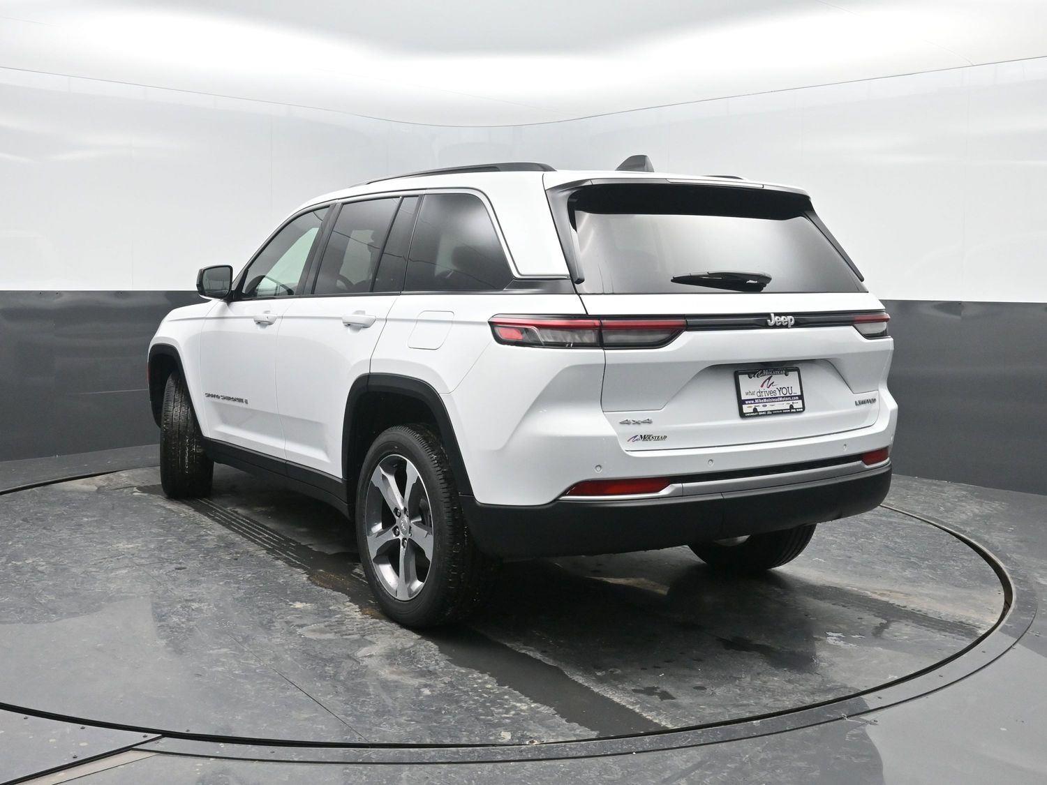 New 2026 Bright White Clearcoat Jeep Limited image 43